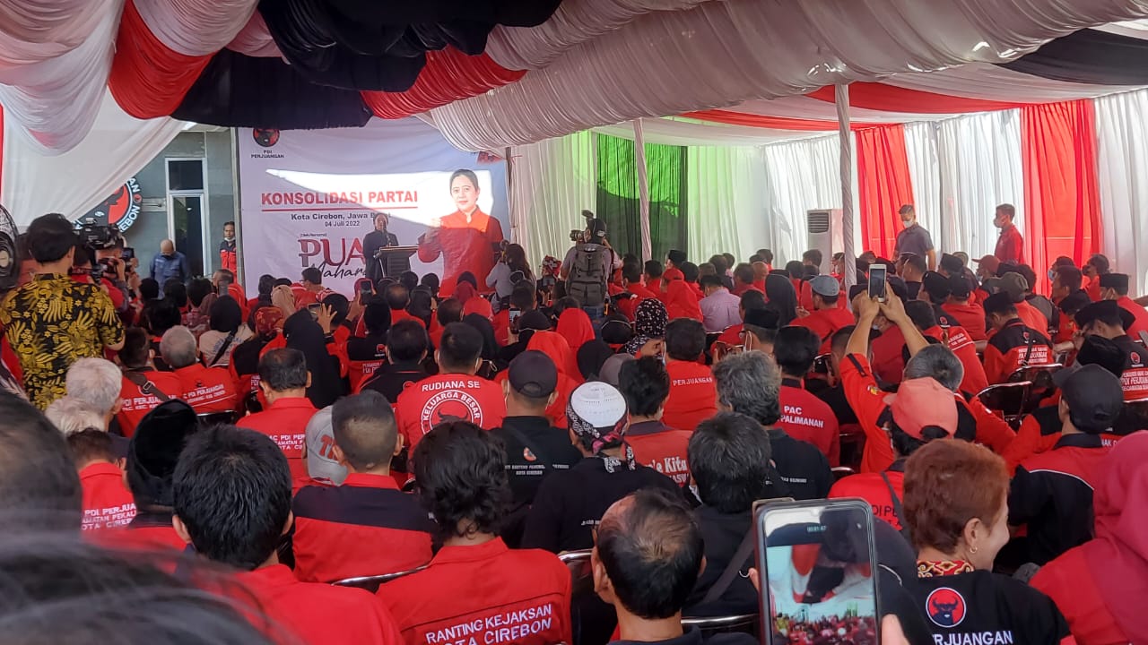 Ketua DPP PDI Perjuangan Puan Maharani Kunjungi DPC Kota Cirebon