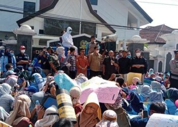 Ketua DPRD Sumedang Temui Ratusan Tenaga Kesehatan Honorer, Janji Perjuangan Masuk Formasi P3K