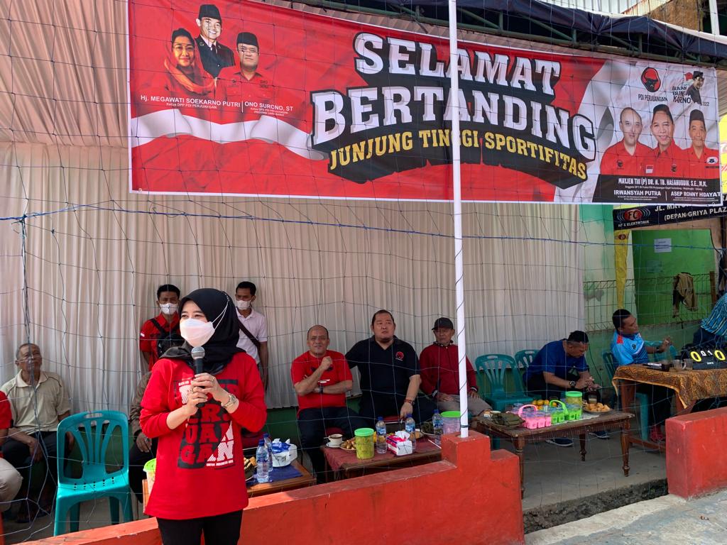 Ineu Purwadewi Sundari Buka Turnament Bola Voli Putri Piala Jendral TB Hasanuddin di Sumedang
