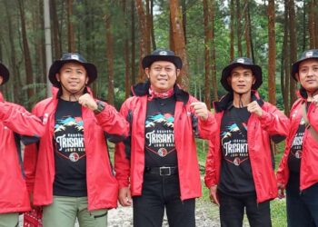 PDI Perjuangan Ciamis Ikuti Ekspedisi Trisakti Di Galunggung