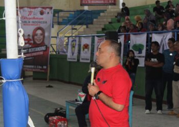 Irwansyah Putra Buka Turnamen Bola Voli Putri DPC PDI Perjuangan Sumedang Antar Dapil Piala Jendral TB Hasanuddin