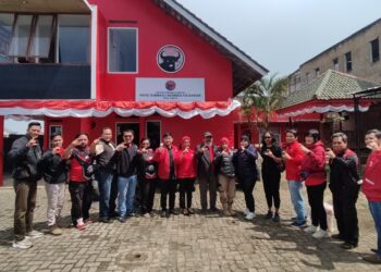 DPC PDI Perjuangan Cimahi Gelar Pelepasan Tim Ekspedisi Trisakti 2022