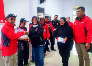 PDIP Kota Cirebon Beri Piagam dan Tali Asih ke Peserta Ekspedisi Trisakti