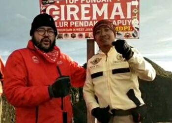 Sambangi Puncak Tertinggi Jawa Barat, Ono Surono Apresiasi Steve Ewon