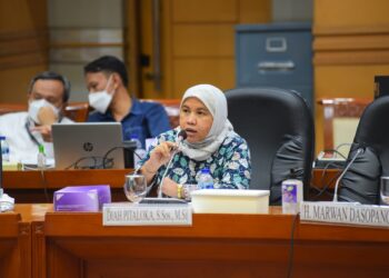 DPR Desak Tuntaskan Masalah Kekurangan Guru Agama