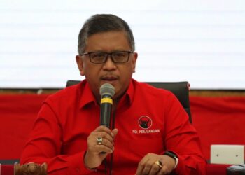 Hasto Tegaskan Safari Politik Puan Atas Arahan Ibu Megawati