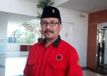 Hari Santri, Jebolan Pesantren yang Kini Jadi Bupati