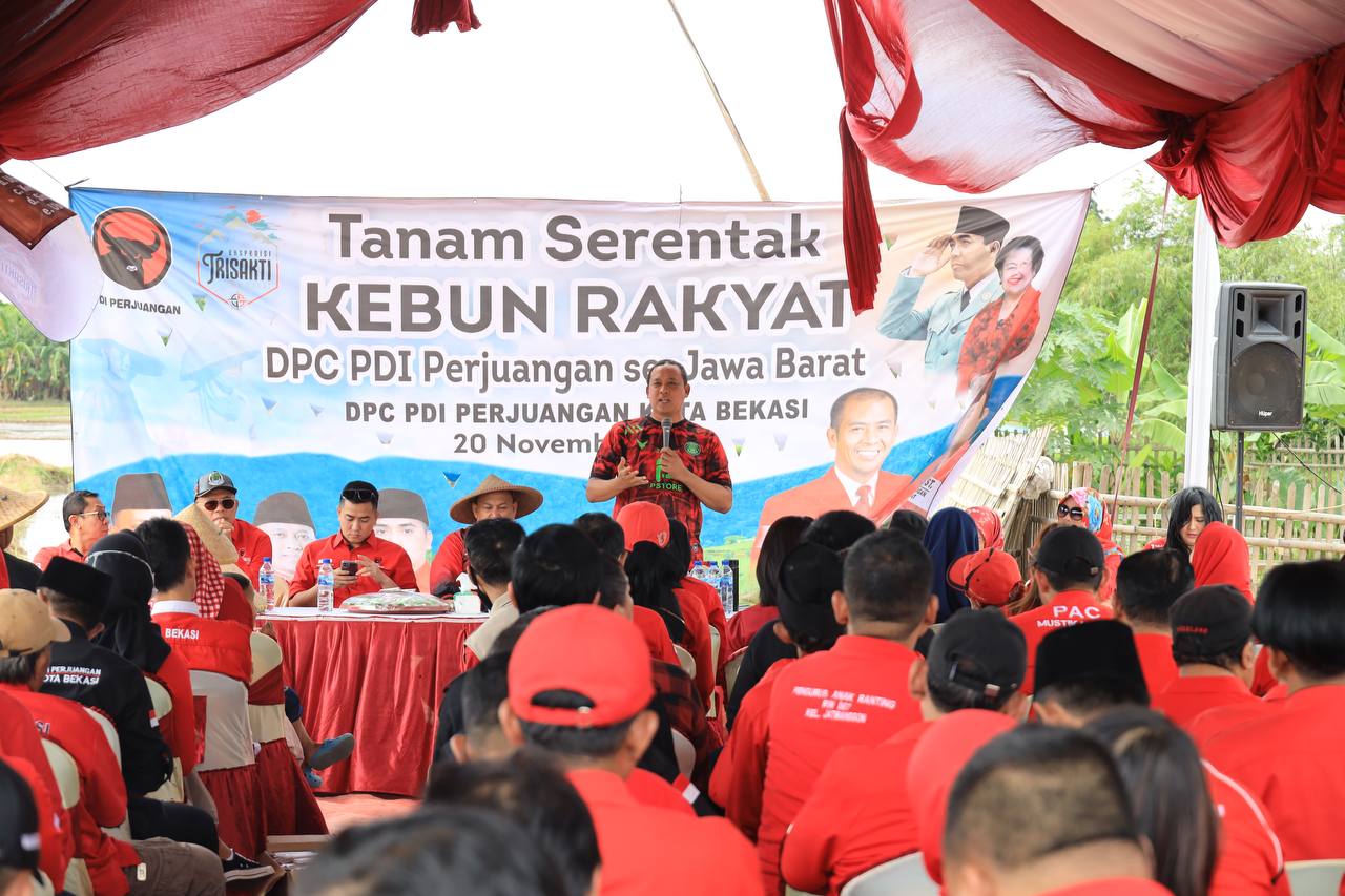 DPC PDI Perjuangan Kota Bekasi Gelar Penanaman Bibit serentak se-Jawa Barat di Kebun Rakyat