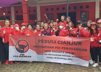 Istri Anggota DPR RI Fraksi PDI Perjuangan Berikan Bantuan Kemanusiaan Gempa Cianjur