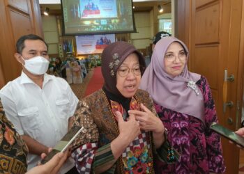 Risma Pastikan Kemensos Tetap Kirimkan Bantuan ke Cianjur