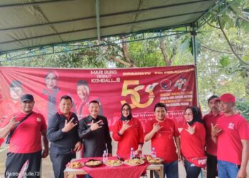 Kader Banteng Kota Cirebon Tanam Pohon dan Bersih-bersih Sampah di Kawasan Ampera