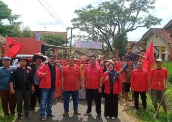 Peringati Ulang Tahun Emas, DPC PDI Perjuangan Kabupaten Tasikmalaya Tanam 500 Pohon di Seluruh Dapil