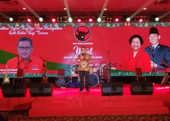 Hadiri Perayaan Natal di Bandung, Hasto: Bumikan Pancasila Untuk Cegah Perpecahan Bangsa