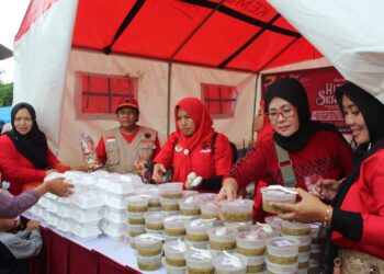 PDI Perjuangan Cianjur Bergerak Beri Asupan Nutrisi bagi Ibu Hamil di Lokasi Bencana dan Desa-desa