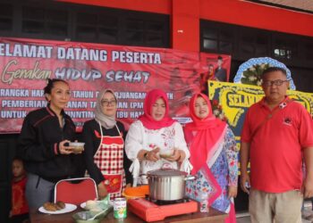DPC PDI Perjuangan Sumedang Ajak Ibu Hamil dan Balita Konsumsi Makanan Sehat untuk Cegah Stunting