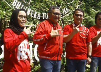 PDI Perjuangan Bentuk Desk Khusus Kerja Sama Relawan Pendukung Ganjar Pranowo dari Sabang – Merauke