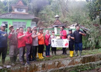 Hadir di Lokasi Bencana, Ono Surono Minta Pemerintah Cepat Tanggap