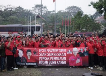 Peringati Puncak Bulan Bung Karno, PDI Perjuangan Subang Berangkatkan 300 Kader Ke GBK