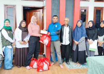 Tinjau Lokasi Kebakaran, Nia Purnakania Ajak Masyarakat Gotong Royong Bantu Korban