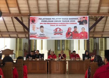 Ketut Sustiawan Menguatkan Persiapan PDIP Kabupaten Cirebon Menuju Hattrick Kemenangan Pemilu dengan Pelatihan Saksi