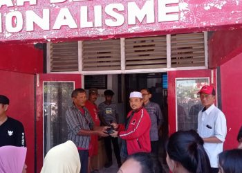 Semangat Gotong Royong DPC PDI Perjuangan Kabupaten Indramayu kurban 33 Ekor Kambing Dan Satu Ekor Sapi