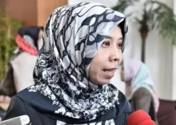 Wakil Ketua DPRD Jabar Ineu Purwadewi Hadiri Rapat Paripurna Mendengar Jawaban Gubernur atas Pandangan Umum Fraksi