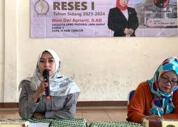 Weni Dwi Aprianti Sapa Masyarakat Desa Kawungluwuk Kabupaten Cianjur