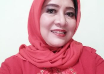 DPRD Jabar Hj Iis Turniasih Soroti Rusaknya Kondisi Alun-alun Kabupaten Karawang
