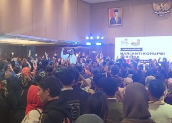Berikan Orasi Ilmiah di Hari Anti Korupsi Dunia, Prof Mahfud: IPK Indonesia Turun