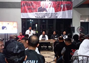 Menangkan Ganjar-Mahfud, Caleg dan Relawan Diminta Turun ke Akar Rumput