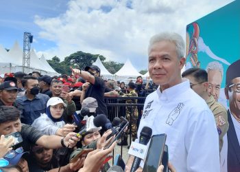 Hadiri Kampanye Akbar di Kota Bandung, Ganjar Pranowo Puji Antusias Masyarakat