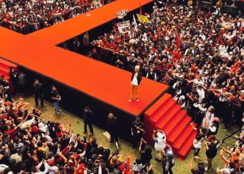 Ribuan Masyarakat Cirebon Antusias Sambut Ganjar Pranowo di perhelatan Hajatan Rakyat