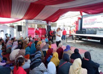 Cagub Jeje Wiradinata Berdialog Dengan Nelayan Pantai Santolo, Soroti Kesejahteraan Nelayan