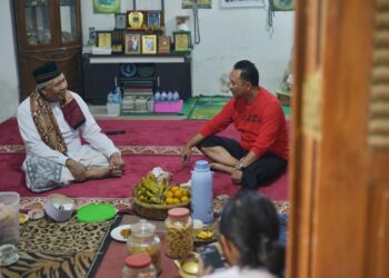 Ronal Surapradja Temui K.H. Zainal Abidin: Pesan Perjuangan untuk Pilkada Jawa Barat