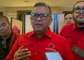 Hasto Singgung Kinerja Ridwan Kamil di Jabar: Macet dan Banjir di Mana-mana
