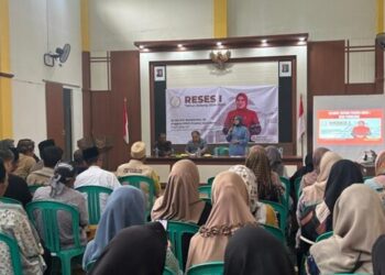 Bahas Infrastruktur, Ika Siti Rahmatika Serap Aspirasi Warga Desa Pamulihan di Kuningan