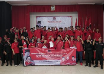 Jelang Kongres, PDI Perjuangan Kab Bandung Aksi Cap Jempol Darah