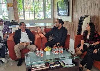 Dugaan Pungli, Ono Surono dan Jajaran Komisi V Fraksi PDI Perjuangan DPRD Jabar Sidak ke SMKN 13